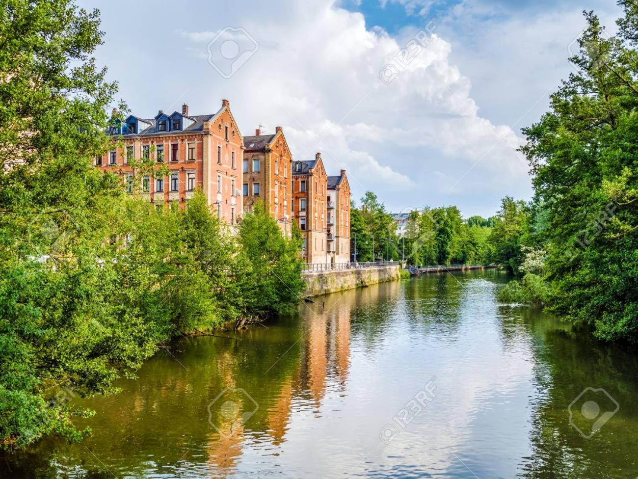 Wohnung Am Gruenen, Naehe Stadtzentrum Und Hauptbahnhof, Wlan Inklusive Фюрт Экстерьер фото