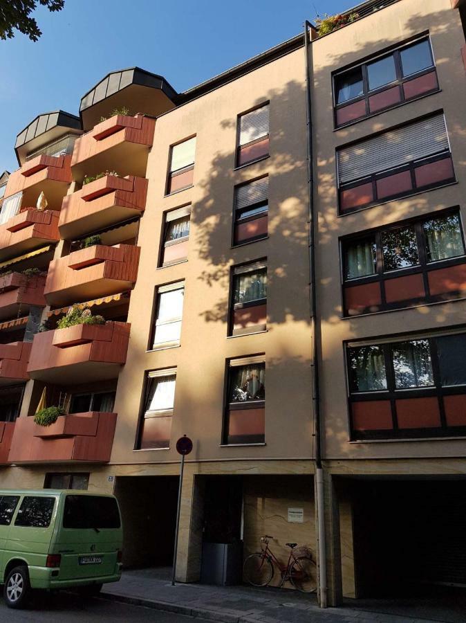 Wohnung Am Gruenen, Naehe Stadtzentrum Und Hauptbahnhof, Wlan Inklusive Фюрт Экстерьер фото